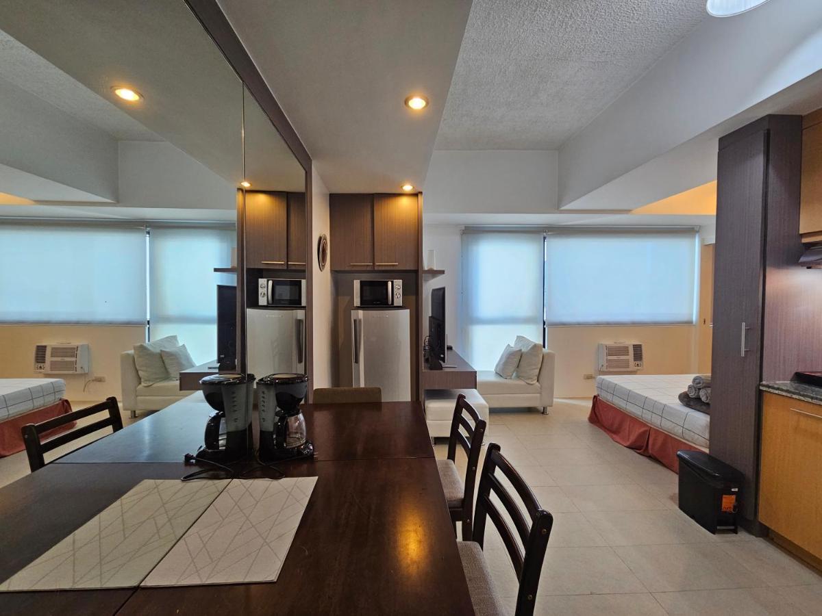 Spacious Studios Mandaluyong Exterior foto