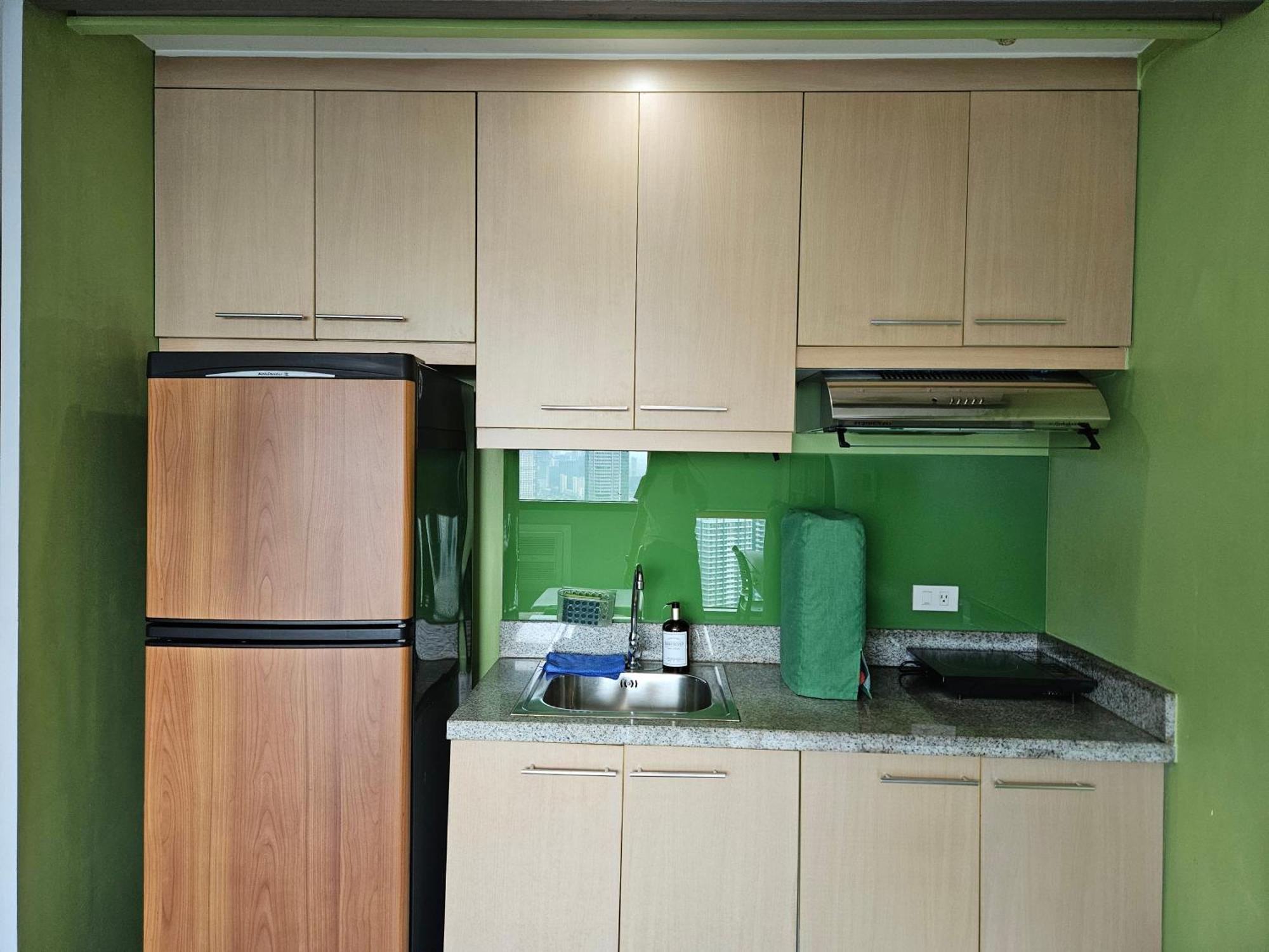 Spacious Studios Mandaluyong Exterior foto